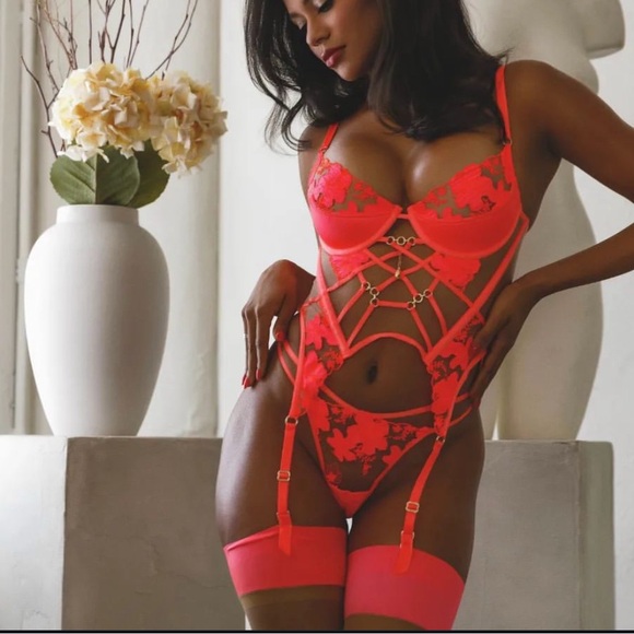 Honey Birdette set
